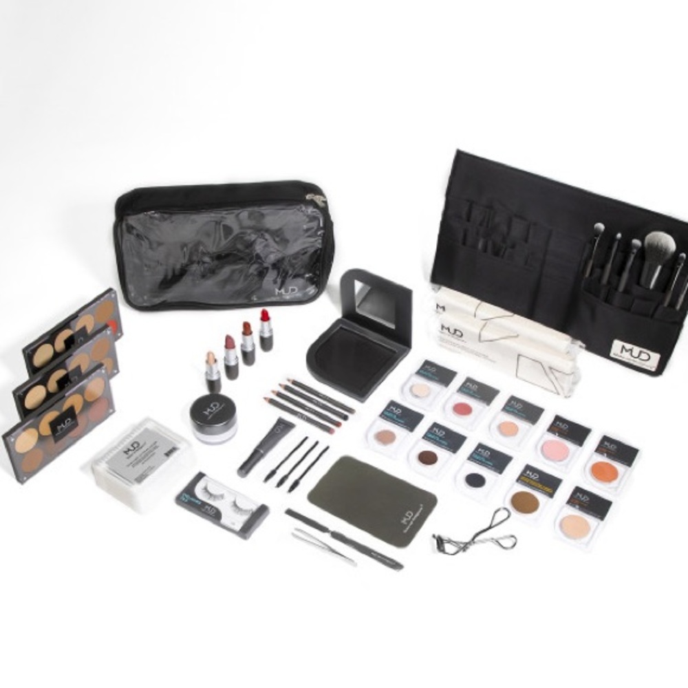 Mud makeup fundamentals kit
